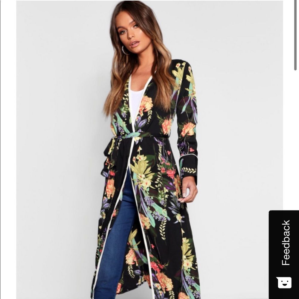 Dark tropical floral belt kimono